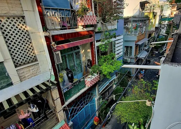 Zvillage Ncc - Modern Townhouse In District 1