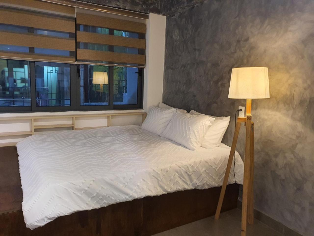Проживание в семье Zvillage Ncc - Modern Townhouse In District 1 *
